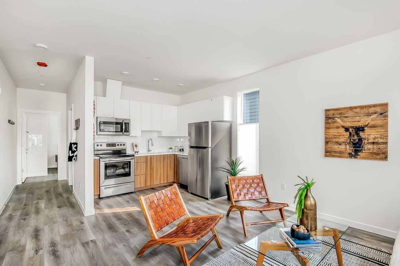 6712 N Montana Avenue - Photo 2 of 25