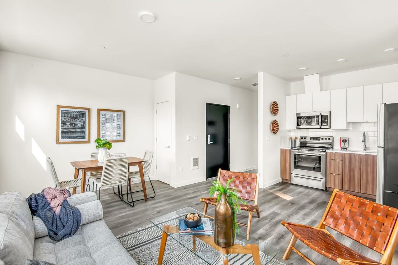 6712 N Montana Avenue - Photo 4 of 25