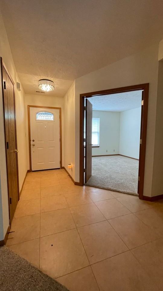 205 S Furlong Dr - Photo 2 of 17