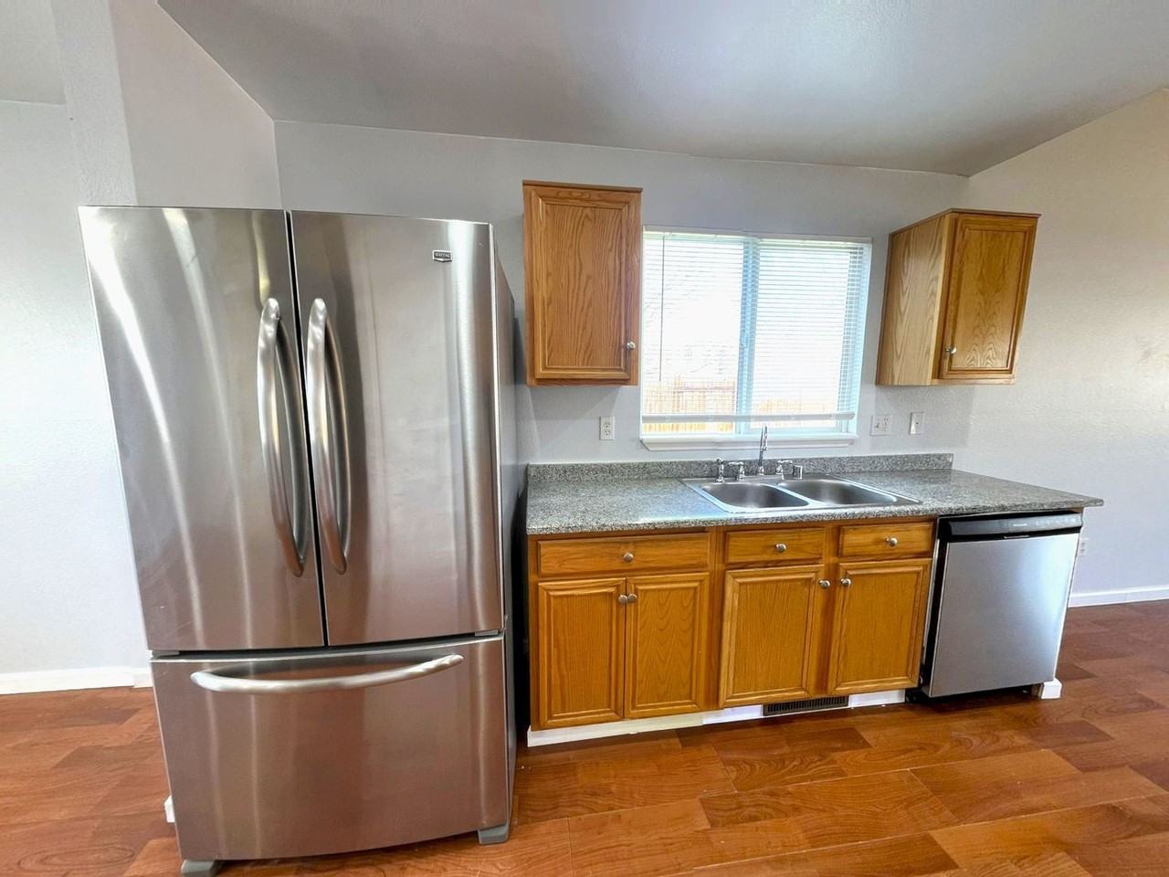 10025 Shooting Star Ct - Photo 3 of 16