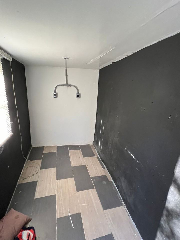 3056 Richmond St - Photo 2 of 20