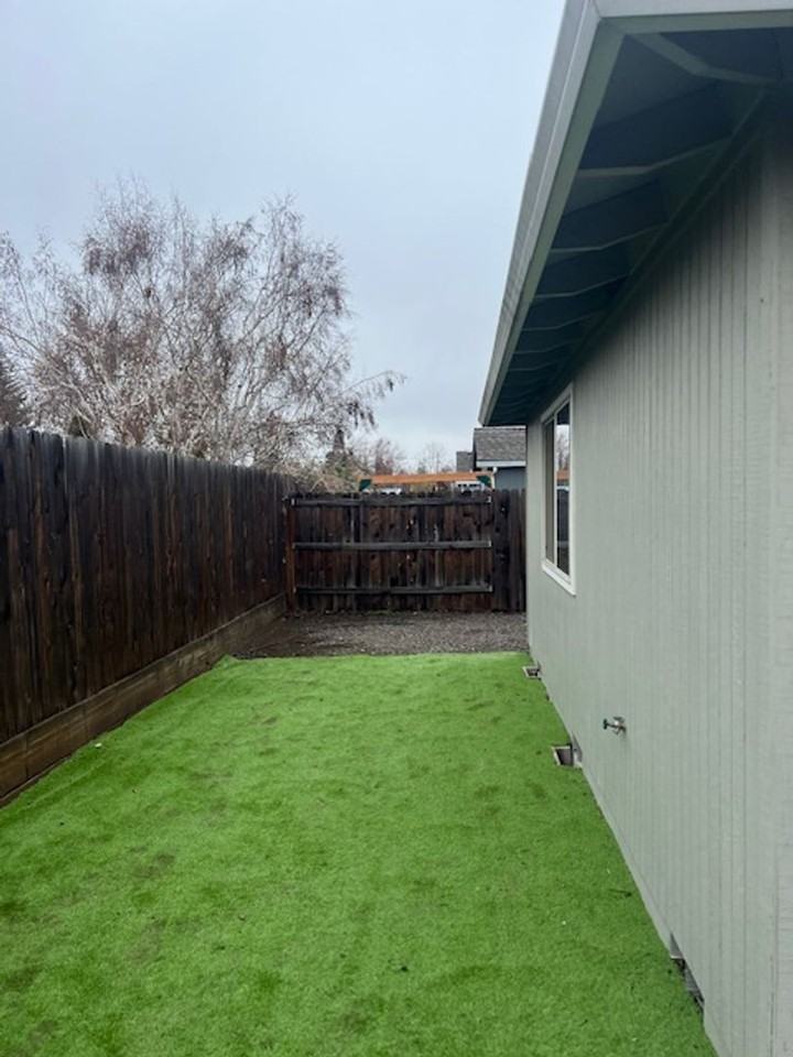 2346 Stonefield Way - Photo 5 of 32