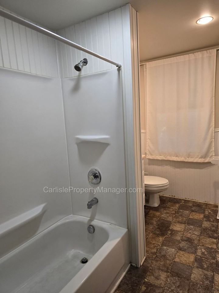616 W Louther St - Photo 5 of 12