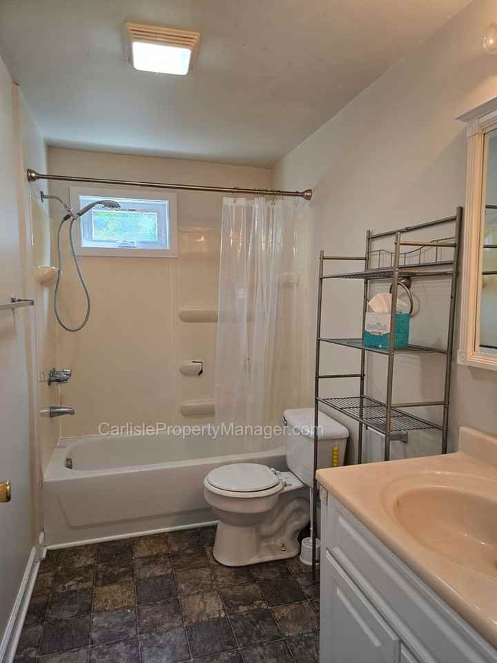 616 W Louther St - Photo 6 of 12