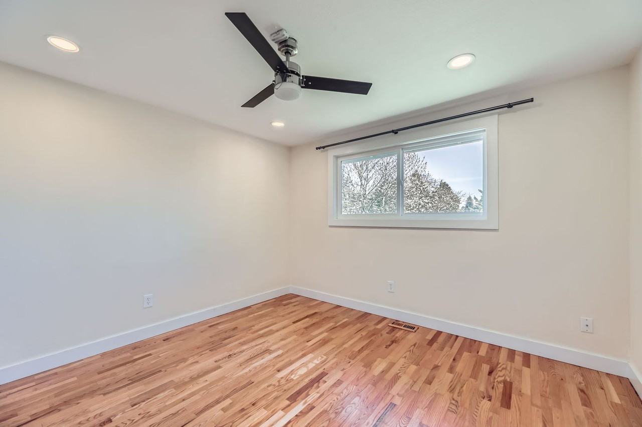 14252 79th Ave Ne - Photo 7 of 26