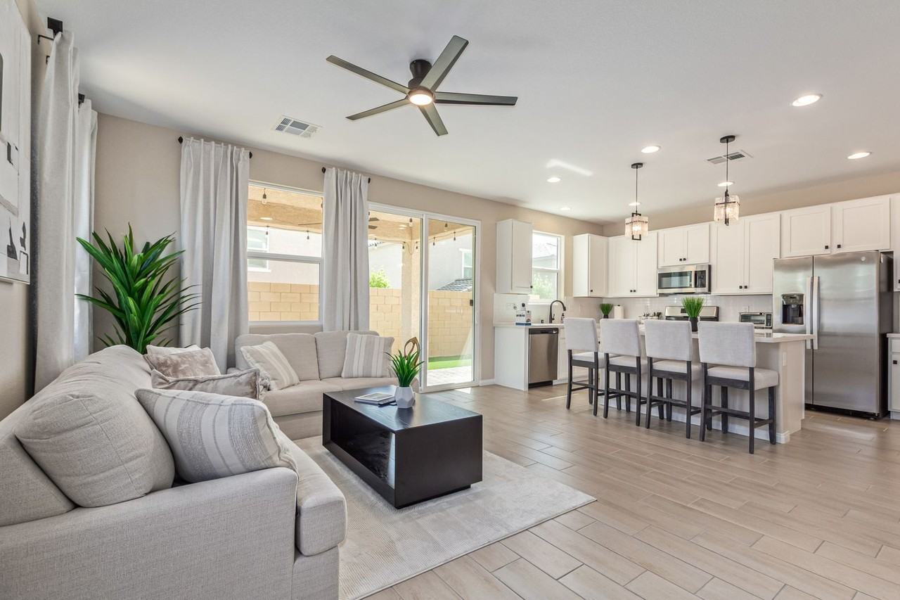 10212 Starlit Canyon Ct - Photo 6 of 34