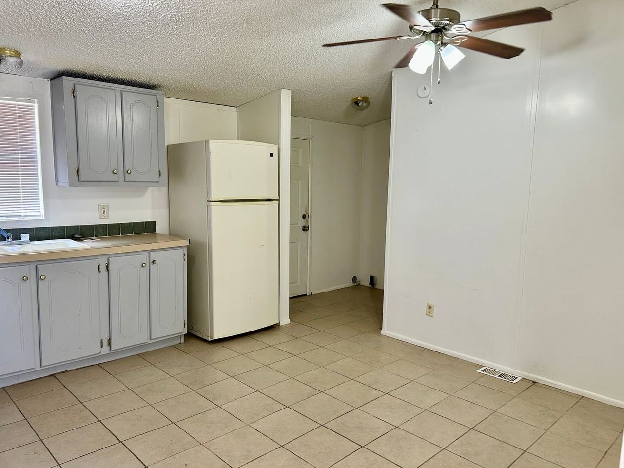 6288 S Flowing Water Pl - Photo 7 of 18
