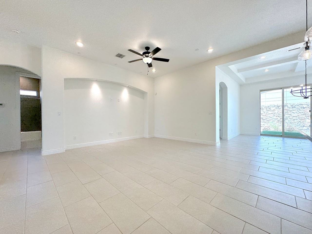 13059 Cleethorpes Street - Photo 6 of 29