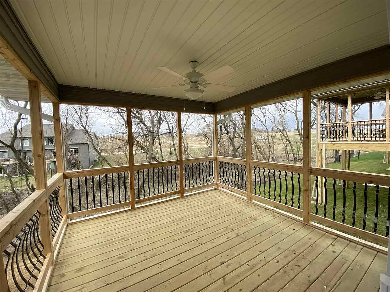 908 Creekside Dr #NA - Photo 3 of 18
