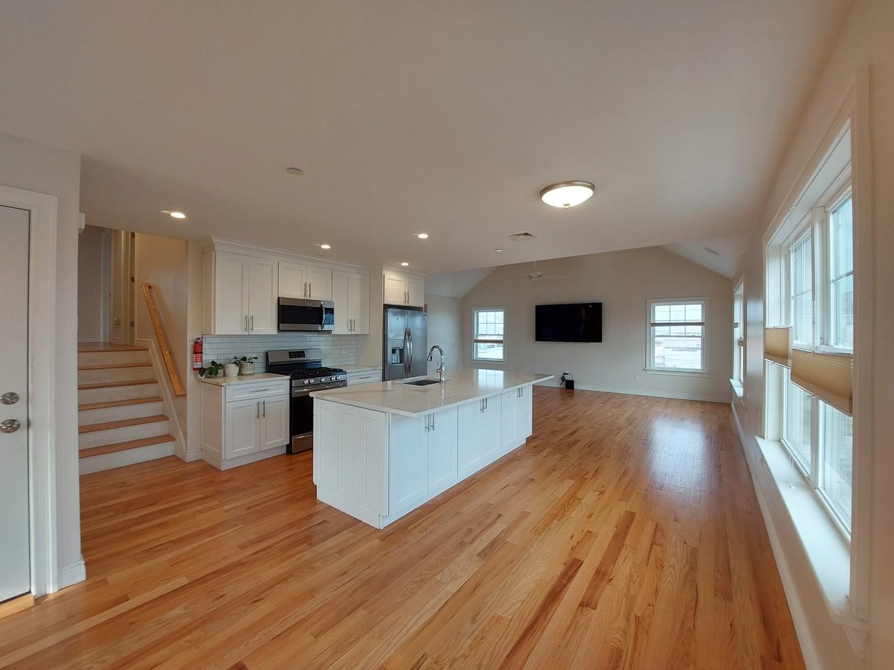 157 Quebec Rd #2 - Photo 3 of 27