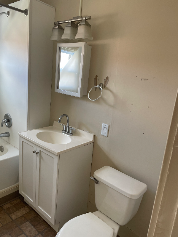 334 Robbins Ave #334 - Photo 7 of 11