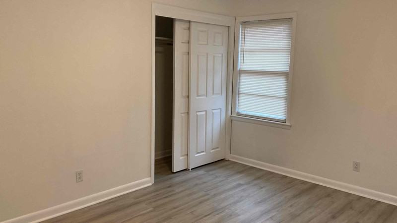 2558 Rice St - Photo 5 of 12