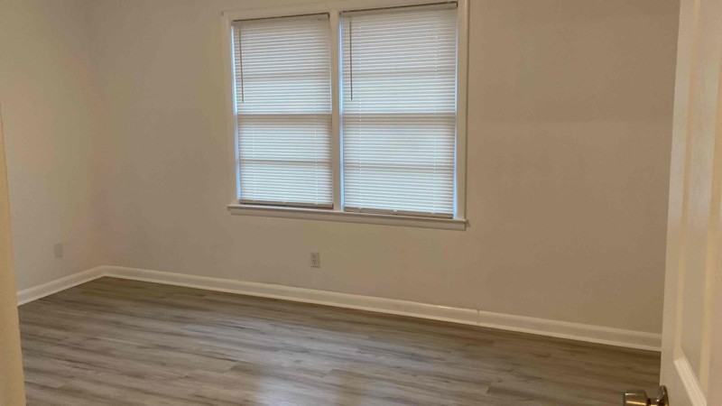 2558 Rice St - Photo 6 of 12