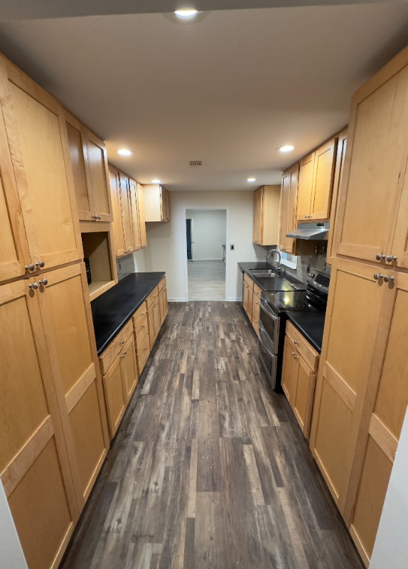 1131 Dell Ave Se - Photo 2 of 20