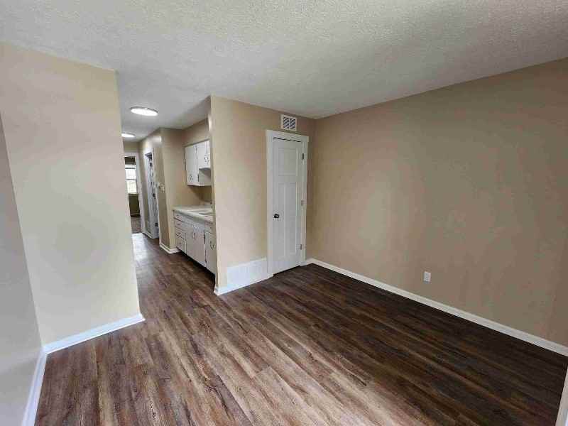 530 N Union St #16A - Photo 6 of 8