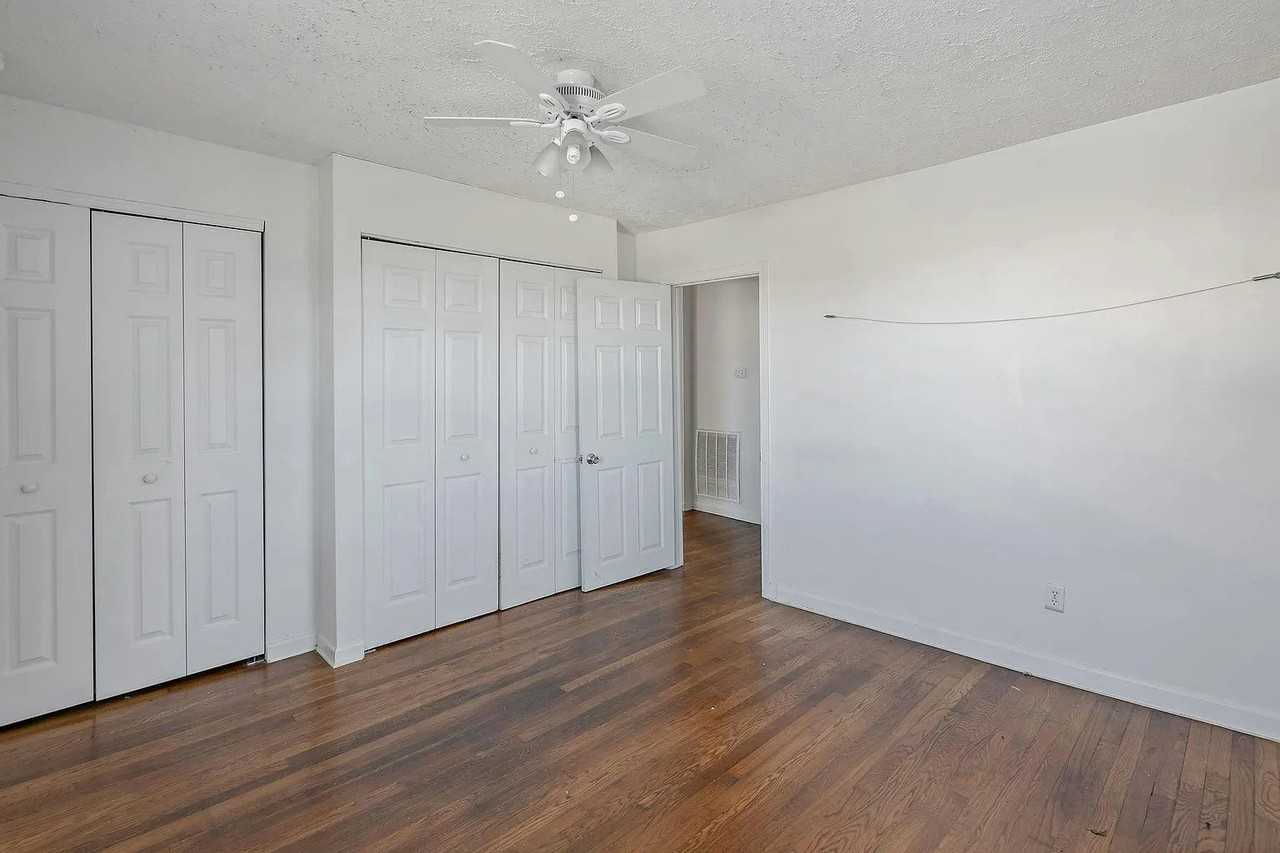 3723 Elkins Ave - Photo 2 of 21