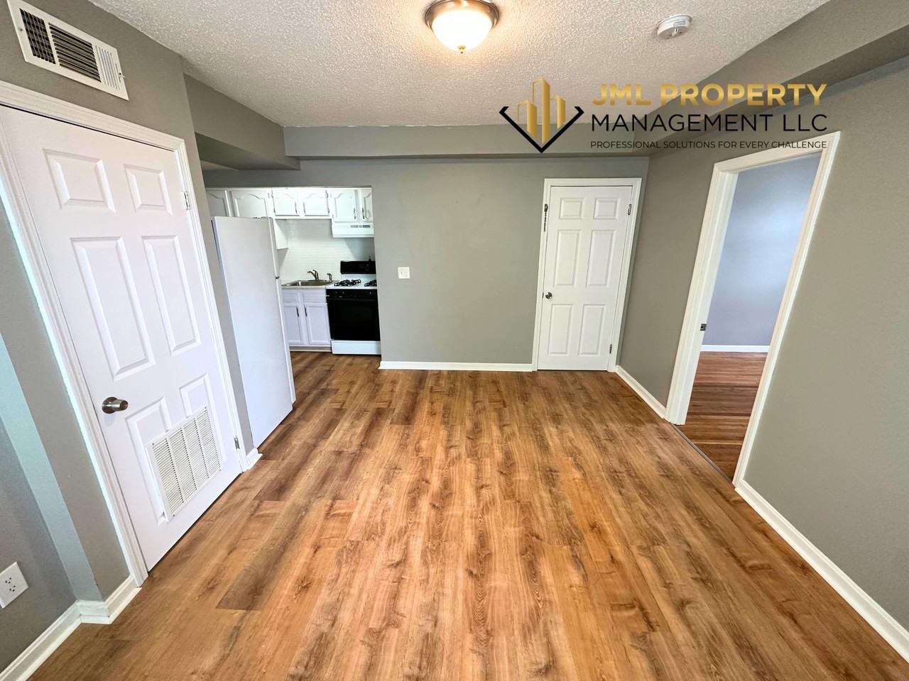 321 Union St - Photo 3 of 14