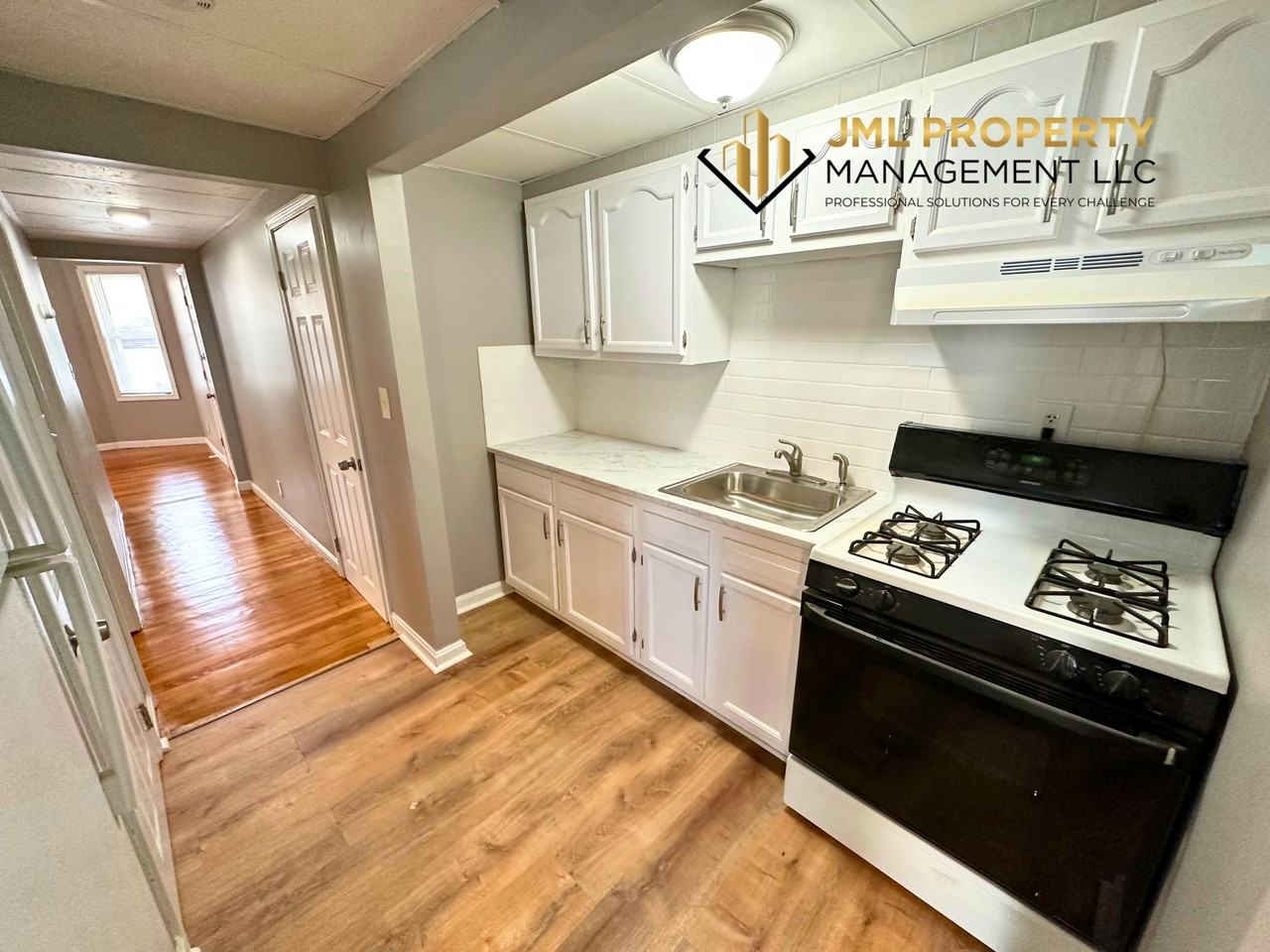 321 Union St - Photo 4 of 14