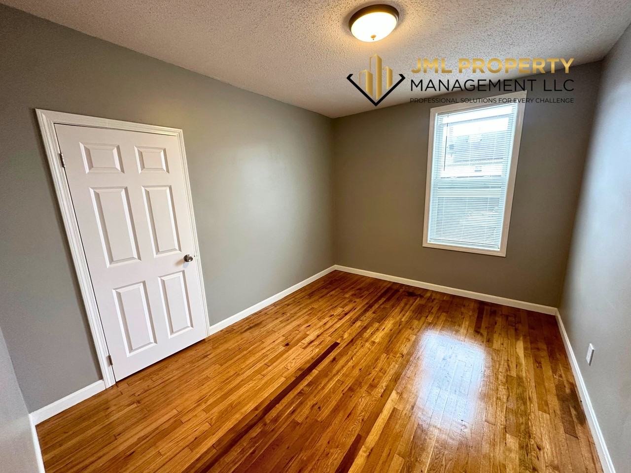 321 Union St - Photo 6 of 14