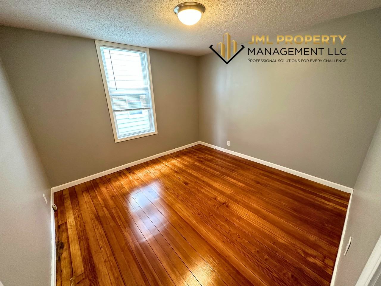 321 Union St - Photo 7 of 14