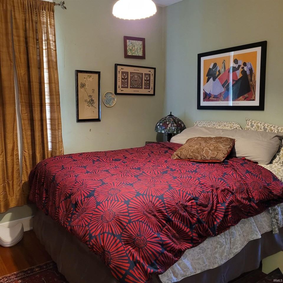 720 South Park Avenue - Photo 7 of 14