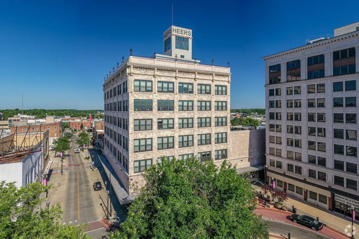 Heer's Luxury Living Lofts - Photo 2 of 41