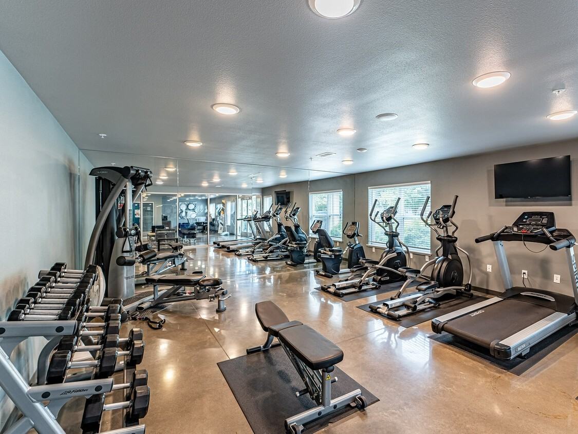 The Falcon of Southern Hills - Photo 6 of 37