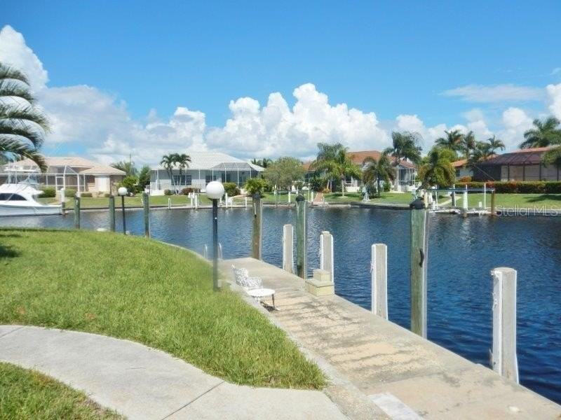 1412 Waxwing Court - Photo 3 of 29