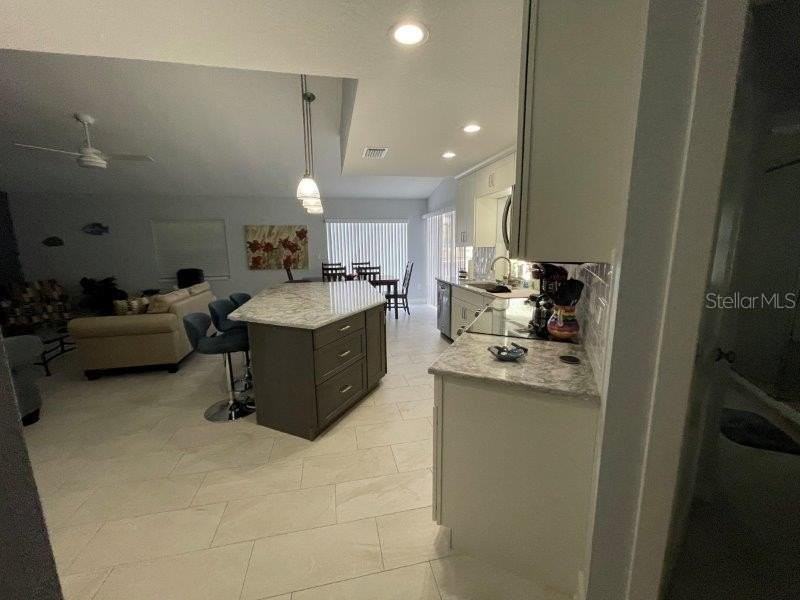 1412 Waxwing Court - Photo 7 of 29