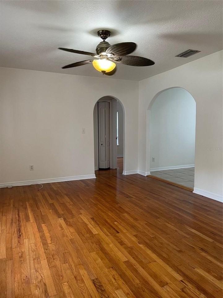 1914 W Aileen St - Photo 3 of 12