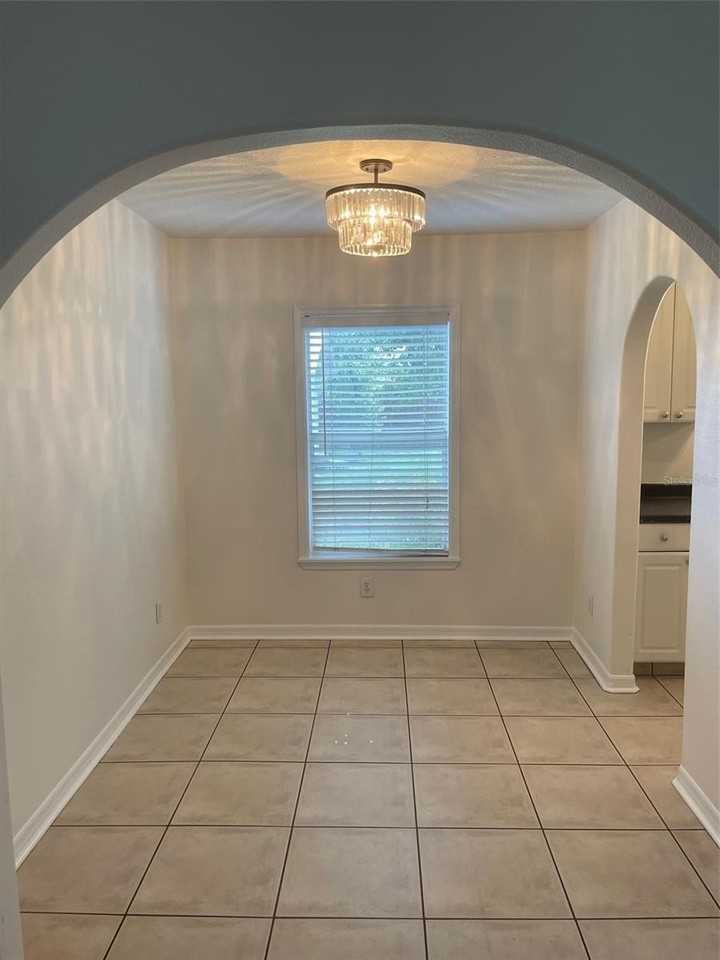 1914 W Aileen St - Photo 5 of 12