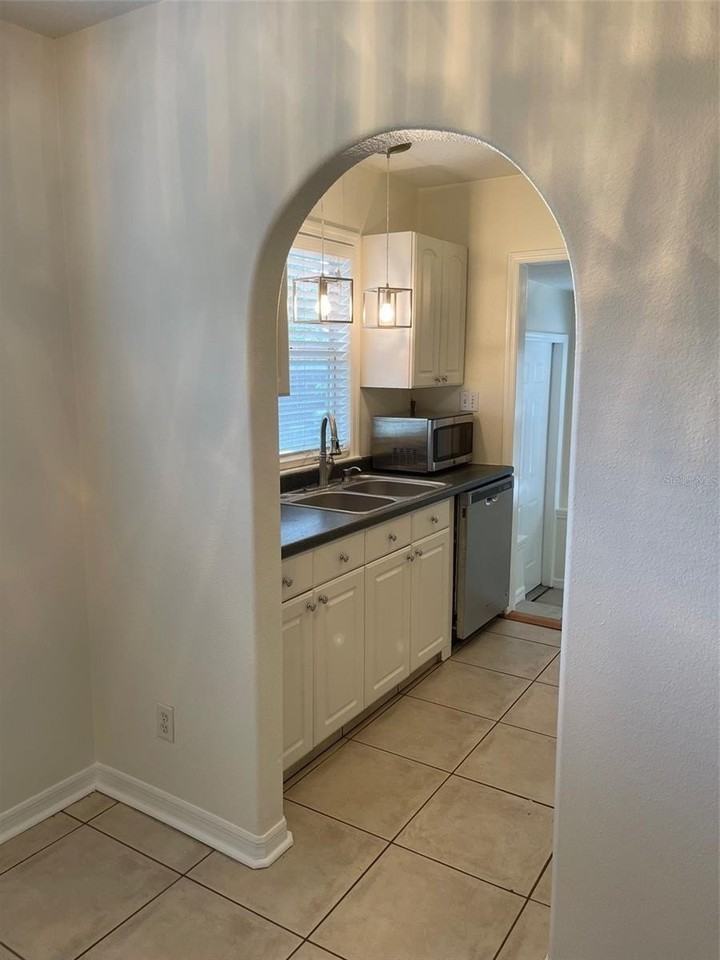 1914 W Aileen St - Photo 6 of 12