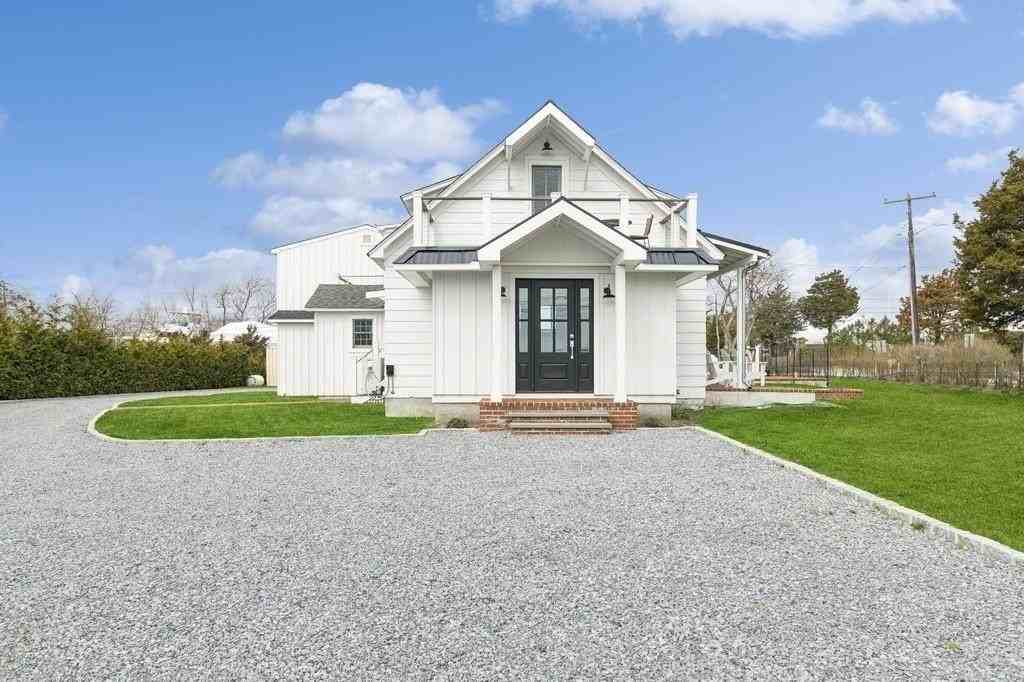 87 Foster Ave - Photo 3 of 34