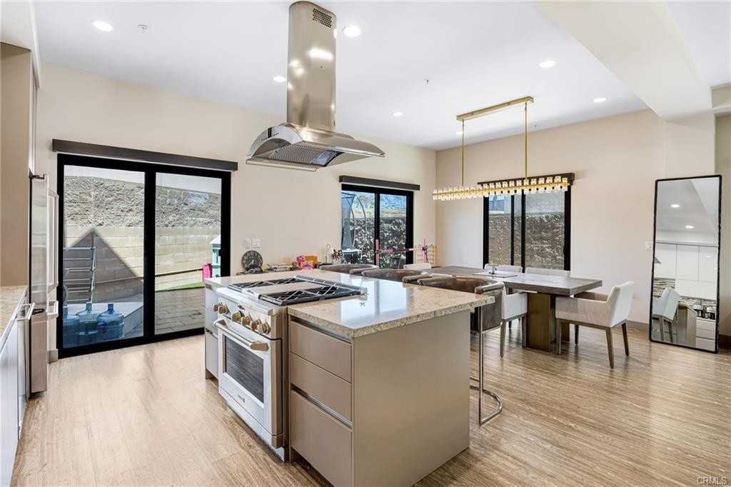 18703 Redwing St - Photo 3 of 8