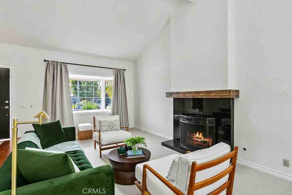 27242 Cordero Ln - Photo 7 of 40