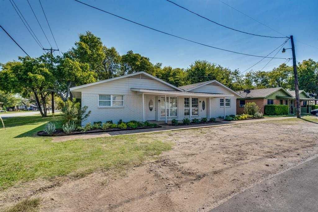 116 N 12th St #B - Photo 2 of 24