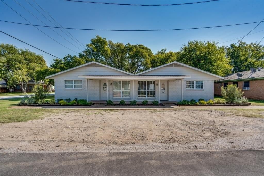 116 N 12th St #B - Photo 3 of 24