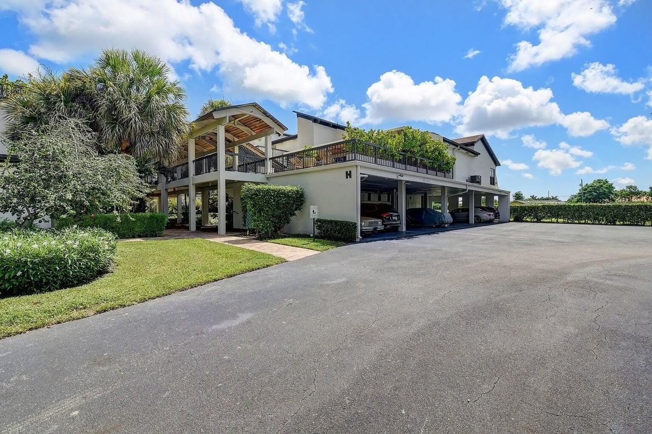 830 Greensward Ct #107H - Photo 2 of 40