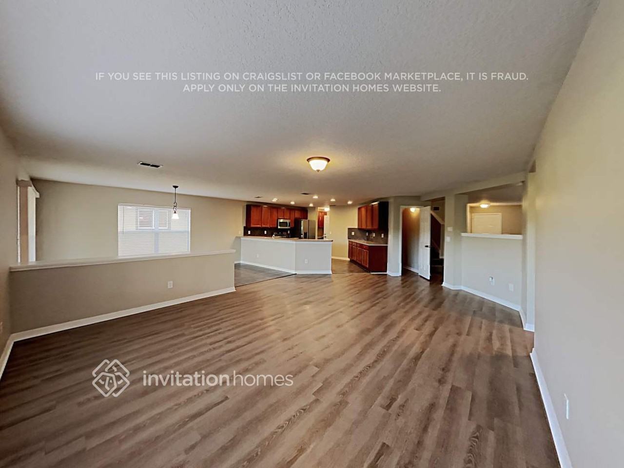 7444 Bridgeview Dr - Photo 5 of 20