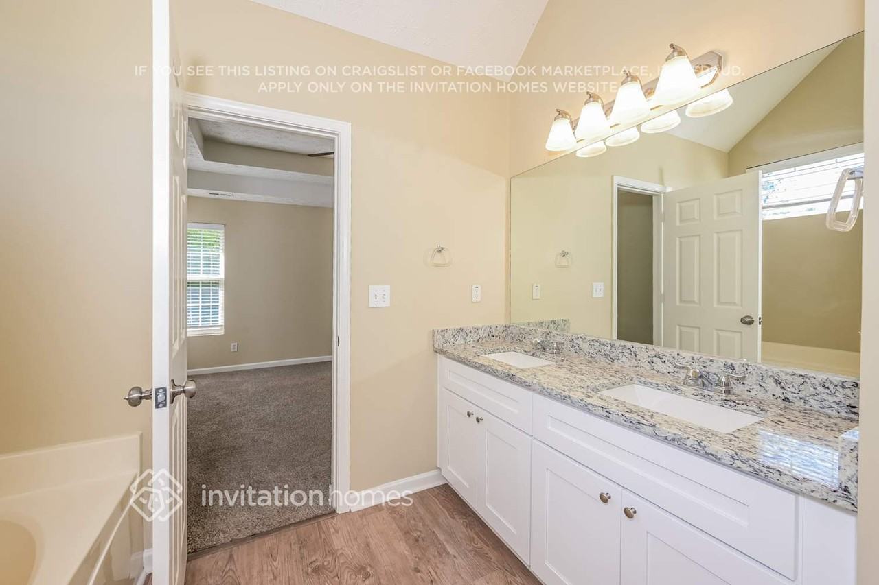 8415 Gabriel Ct - Photo 6 of 13