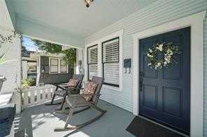 727 Pecore St - Photo 6 of 44