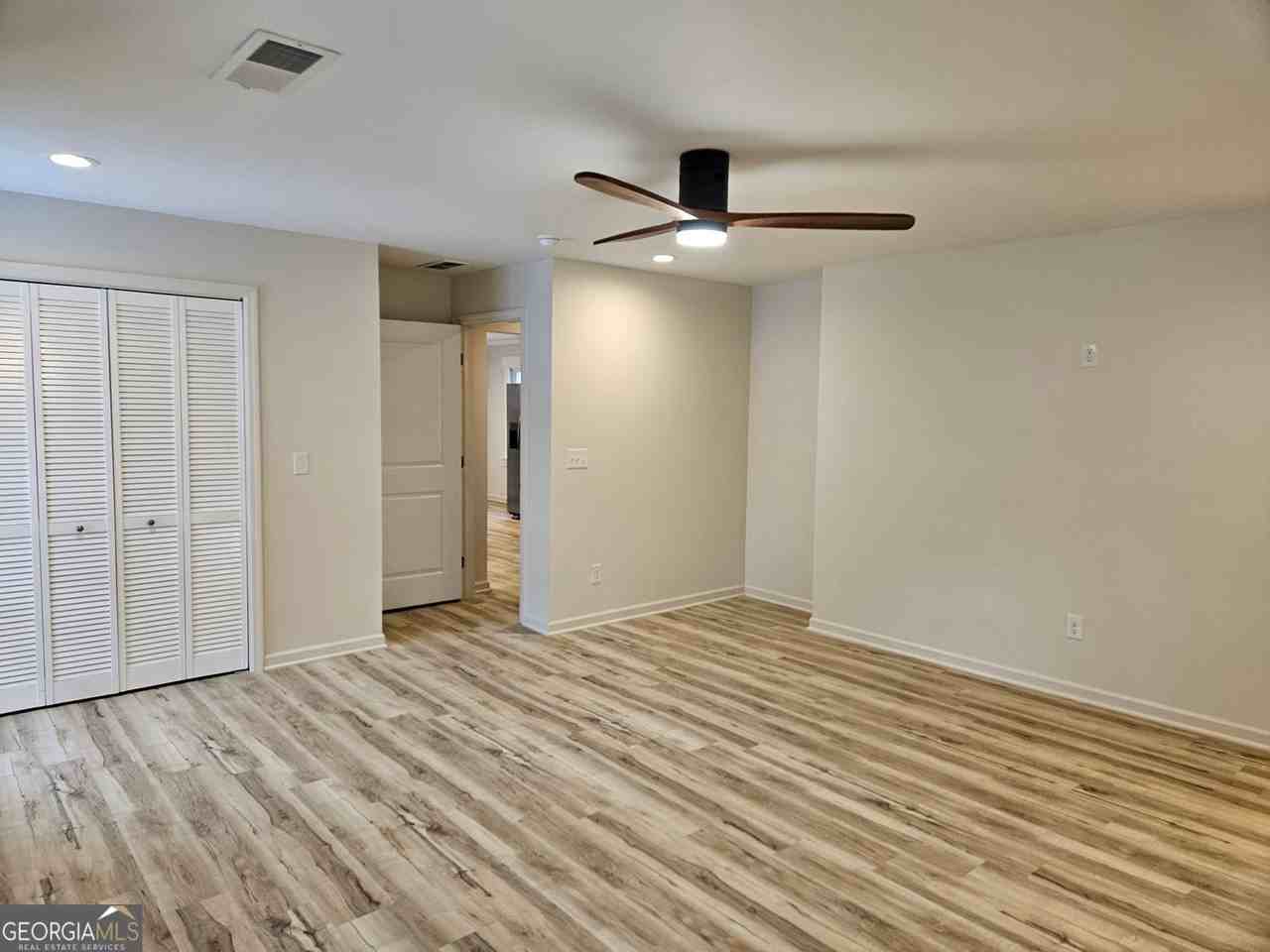 2272 Collier Drive - Photo 5 of 18