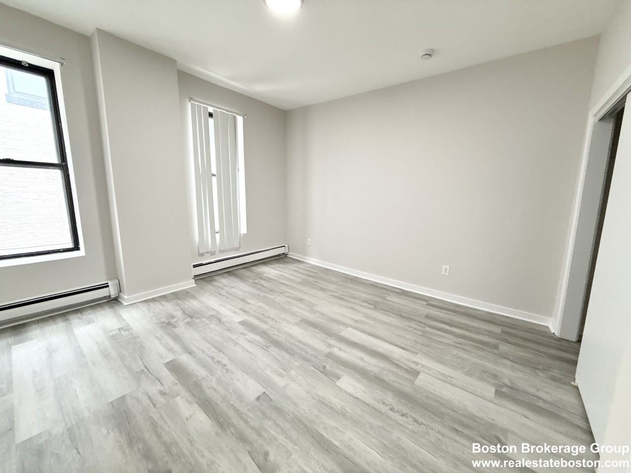 12 Ruggles St #4 - Photo 3 of 5