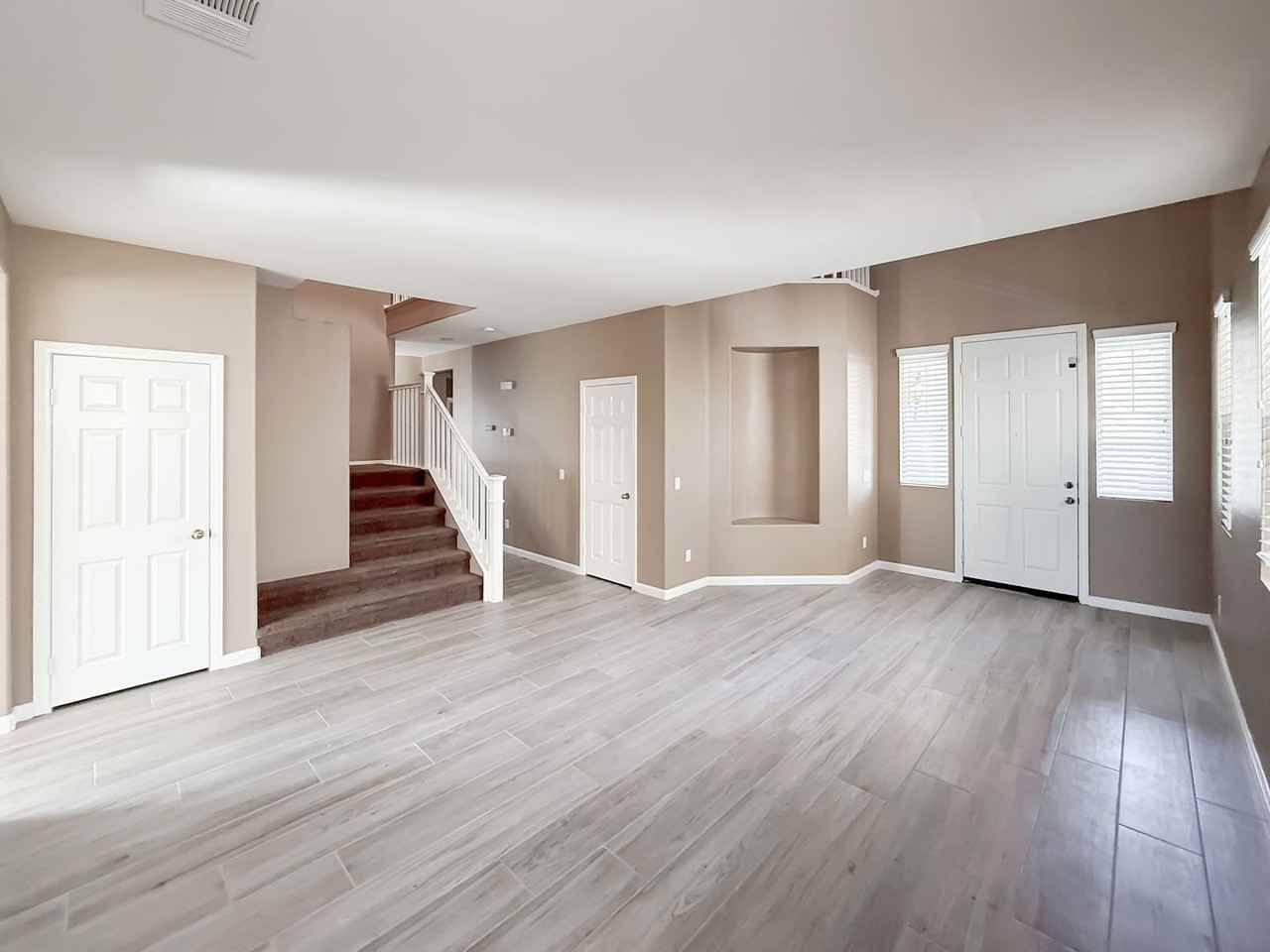 31267 Gatehouse Ct - Photo 6 of 50