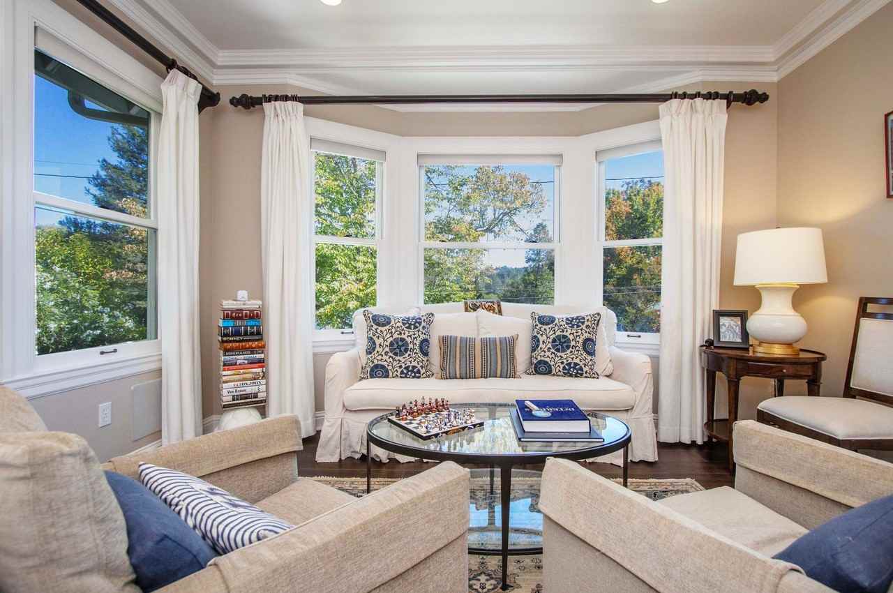 9 Broadway - Photo 2 of 32