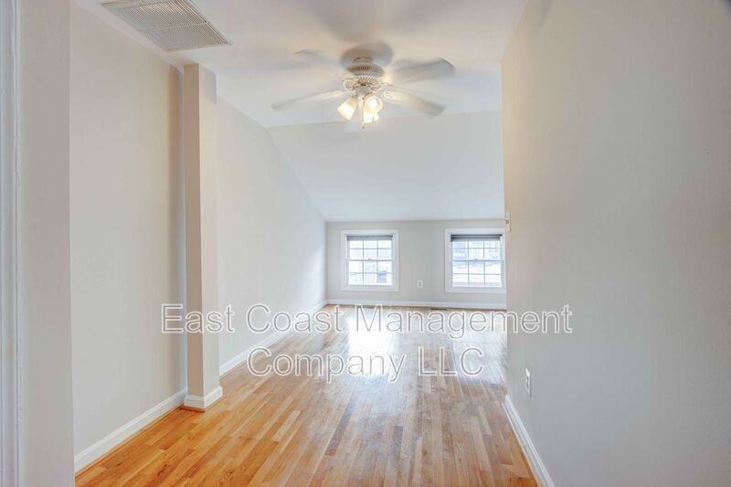 203 S Regester St - Photo 5 of 30