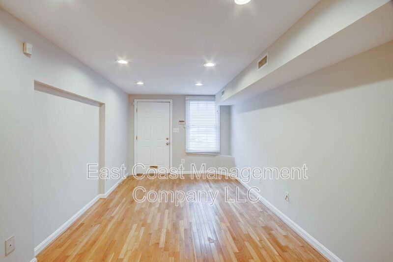 203 S Regester St - Photo 6 of 30