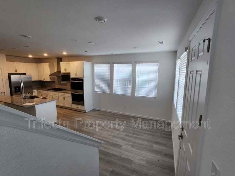 1915 Zephyr Rd - Photo 3 of 29