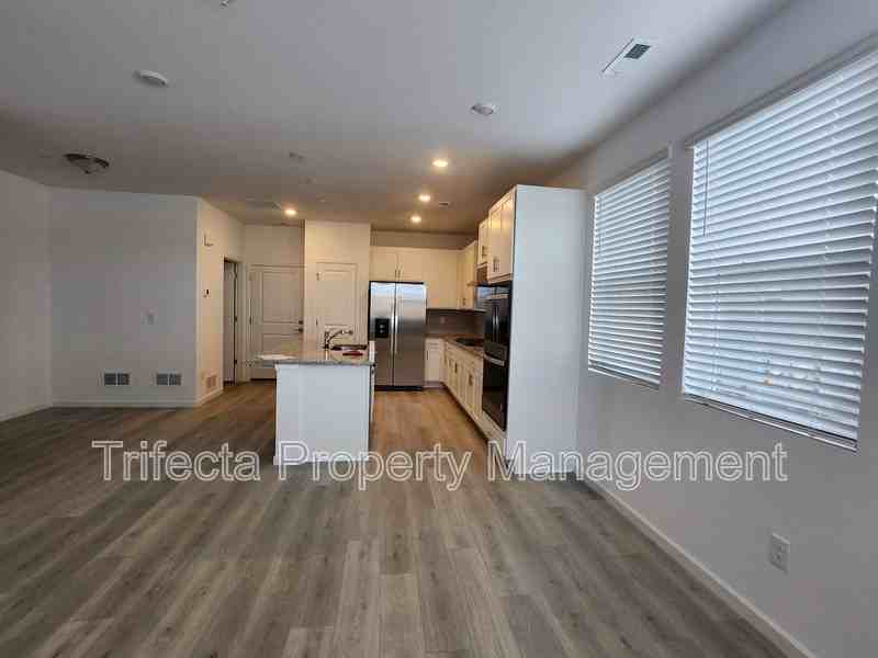 1915 Zephyr Rd - Photo 5 of 29