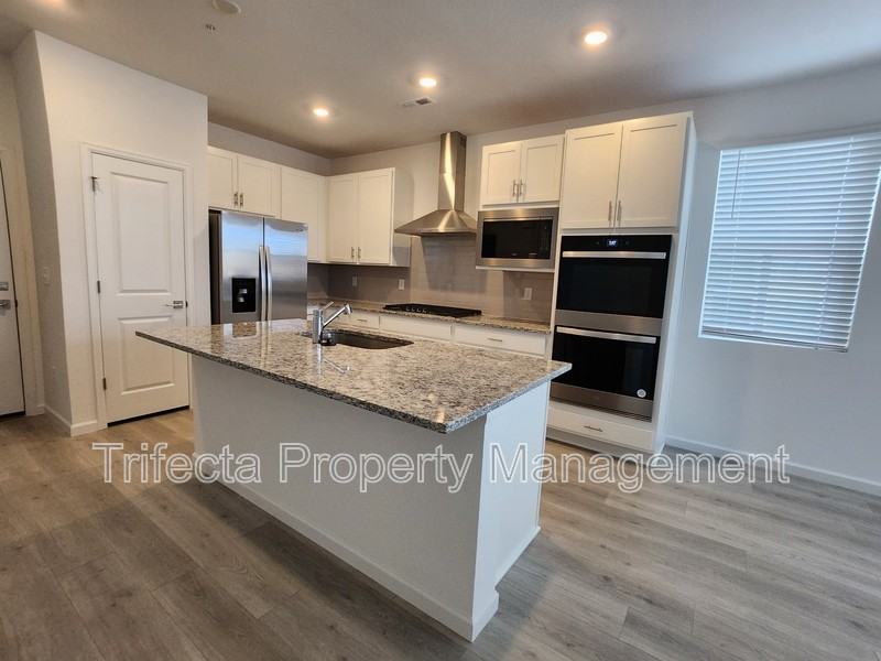 1915 Zephyr Rd - Photo 6 of 29